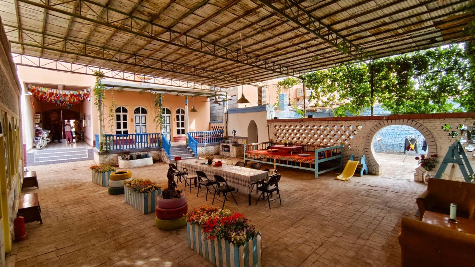 New Dap Hostel Turpan Exterior foto